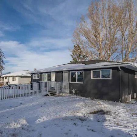 Accessible/Petfriendly-2Bedsuite Calgary Zewnętrze zdjęcie